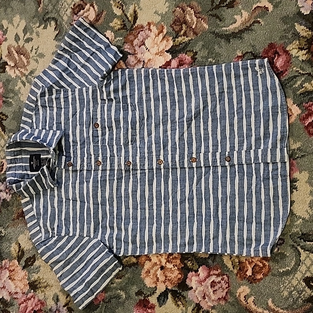 American Eagle Spripped Short Sleeved Button Down